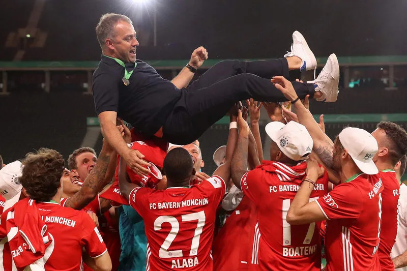 Hansi Flick là huấn luyện viên Bayern Munich tạo nên mùa giải lịch sử với cú ăn ba và chức vô địch Champions League 2019/20.